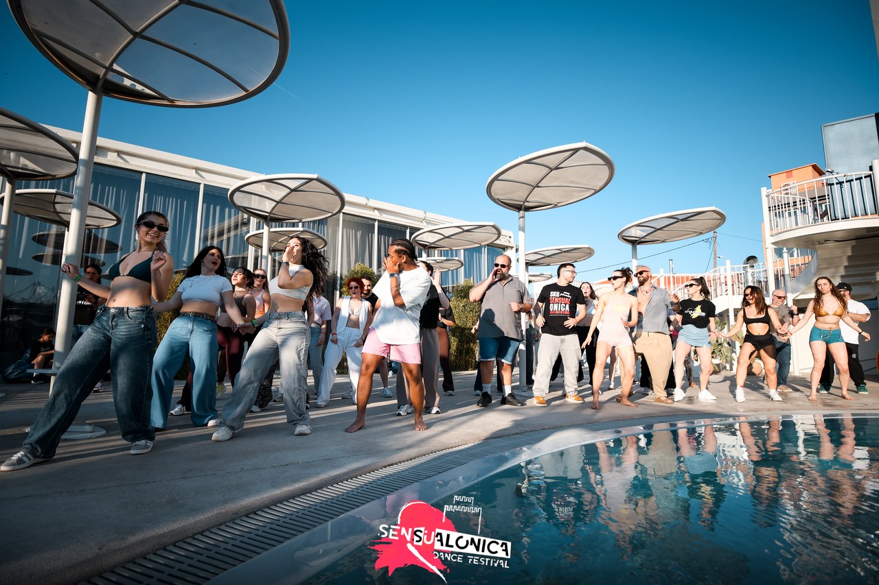 Poolside dancing at Sensualonica on Saturday